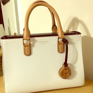 Henri bendel bag
